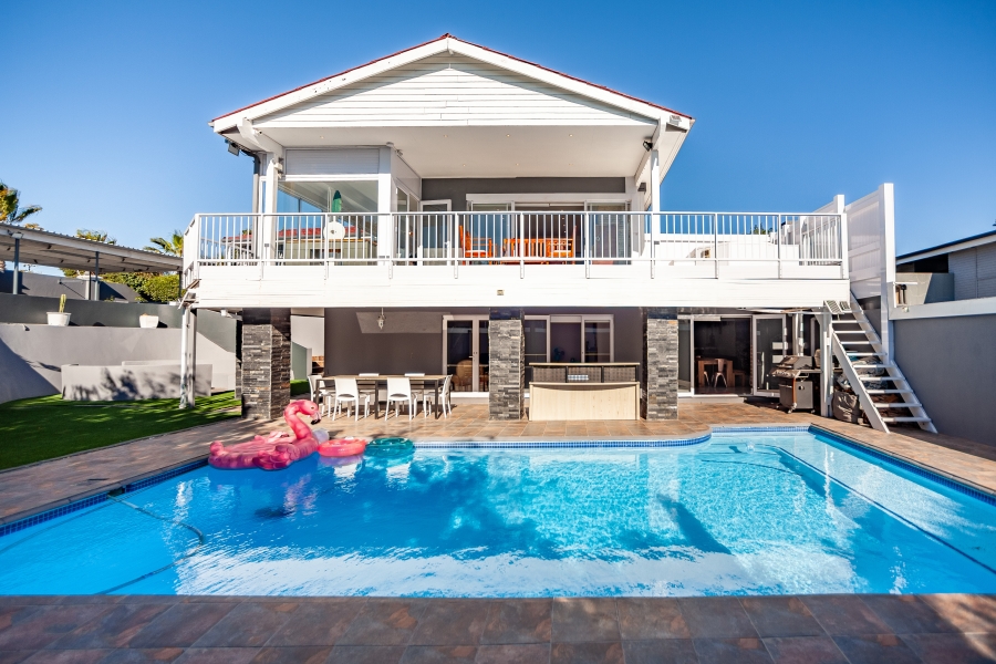 5 Bedroom Property for Sale in Milnerton Central Western Cape